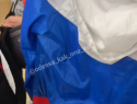 На одесских рынках появилась одежда с цветах российского триколора