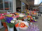 Одесские продавцы рассказали, как изменились цены на тюльпаны и розы перед 8 марта
