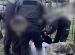 Жители Одессы вступились за скрученного военкомами мужчину