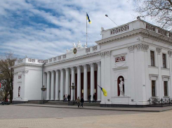 Миллионы из бюджета Одессы потратят на грамоты и медальки для райсовета