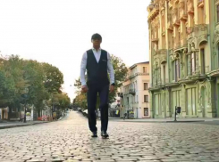 Мэра Одессы обвинили в нарушении закона Украины из-за поздравления с Днём города