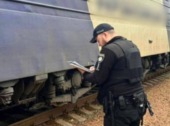 В Одессе поезд сбил 52-летнего мужчину, пострадавшему оторвало ногу