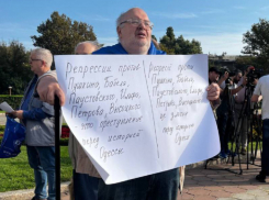 Одесского журналиста вызвали в СБУ из-за пикета в защиту памятника Высоцкому