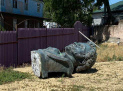 В Болграде Одесской области демонтировали памятник Пушкину