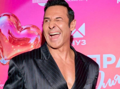 Одессит Стас Костюшкин решил продать особняк на родине Есенина за 350 млн рублей