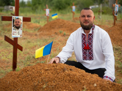 Могилу одесского радикала и националиста Ганула превратили в общественный туалет
