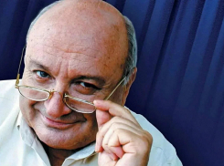 «Сначала Высоцкий, теперь Жванецкий»: ещё один украинский депутат высмеял запрет на творчество одессита