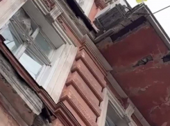 Одесситы пожаловались на дома-убийцы и обвинили мэра Геннадия Труханова