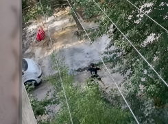 В Одессе школьники закидали камнями автобус ТЦК