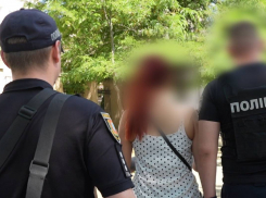 Одесситка отправляла девушек в секс-рабство в Европу, обещая работу в отеле