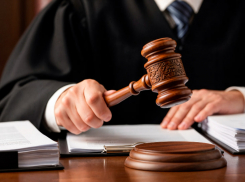 Двух судей Одессы задержали за вымогательство 10 тысяч долларов