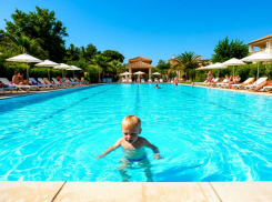 Двухлетний ребёнок утонул в бассейне на базе отдыха в Одесской области