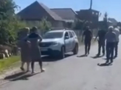 В Одесской области жители объединились и выгнали военкомов из своего села