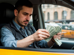 Таксисты в Одессе заработали миллионы на туристах