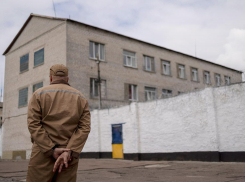 В Одесской области пытавшегося понизить тарифы депутата насильно отправили в военкомат