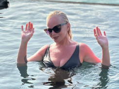 В Одессе Лариса Долина училась в полубандитской школе и харкала кровью