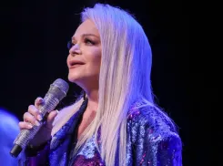 «Последнее прощай»: день выселения из Хамовников Лариса Долина отметила новым треком