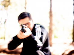 Одесский школьник украл у отца винтовку и выстелил в голову 16-летнему другу