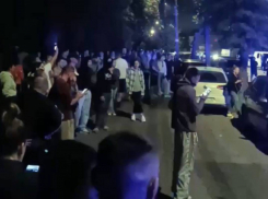 «Цепочка запущена»: одесский депутат призвал украинцев к бунту против Зеленского
