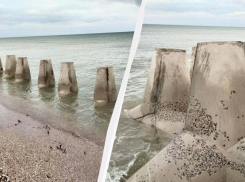 В Одесской области Черное море уничтожает тетраподы для защиты от высадки десанта ВС РФ