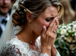 Организатор свадеб оставил одесситов без торжества и скрылся с их деньгами