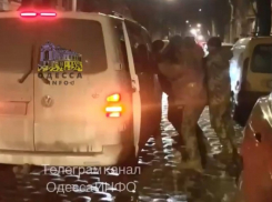 В Одессе военкомы напали на женщину