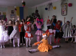 В одесских школах разрешили проводить новогодние утренники