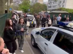 В Одессе произошел массовый конфликт местных жителей с полицейскими