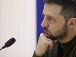 Фицо обвинил Зеленского во лжи о неисправности «Дружбы» и упомянул Одессу