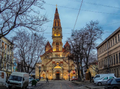 Новости Одессы: десятки взрывов, ЧС из-за пожара на нефтебазе, тотальная педофилия