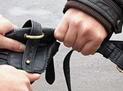 В Одессе подростки совершили разбойное нападение на прохожего