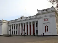 В Одессе перетрясли руководство и решили слить городские департаменты