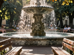 Новости Одессы: Сочи атаковали из Одессы, отсутствие питьевой воды и мэра уволили за песок