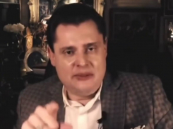 Понасенков жестко раскритиковал снос памятника Пушкину в Одессе, назвав его сторонников бездарными ублюдками