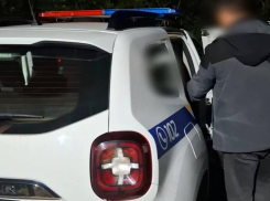 В Одесской области двое напали на подростка и украли украшения на миллион рублей
