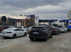 На трассе Одесса-Рени образовались километровые пробки у границы