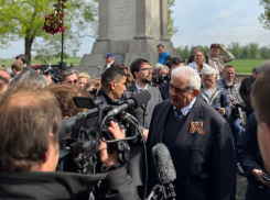 Русские на Эльбе напугали власти ФРГ: Берлин пытается «отменить» Россию — немцы возмущены такой политикой