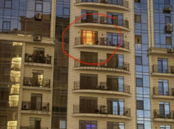 В Одессе двое военных открыли стрельбу из окна многоэтажки