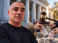 Сторонники собрали 167 тысяч гривен на залог за одессита Александра Тодорова