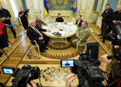 Отсутствие Буданова на брифинге с президентом подогрело разговоры о расколе и деле Труханова