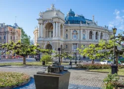 Новости Одессы: снос памятников во время атаки, штурм Одессы и история успеха OnlyFans