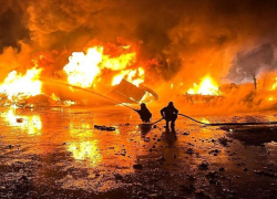 Одесса снова подверглась ударам по мосту в Маяках - видео