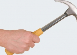 В Одесской области пенсионерку избили молотком по голове 