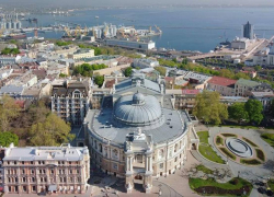 Новости Одессы: «прострелил» отцу ноги, чтобы попасть на фронт, раввины Одессы и России породнятся, у свиней чума