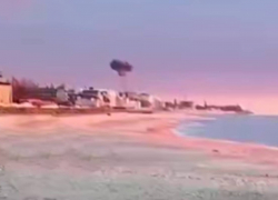 В сети появилось видео пожара после прилета «Гераней» по мосту в одесской Затоке