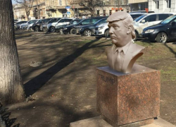 Мэр Одессы планирует уничтожить Трампа