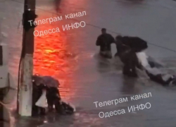 Во время потопа в Одессе утонуло девять человек, среди них ребенок