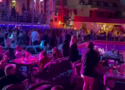 Одесситы устроили вечеринки несмотря на атаки беспилотников