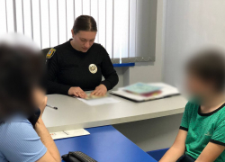 Школьники из Белгорода-Днестровского устроили взрыв в подъезде ради видео для соцсетей