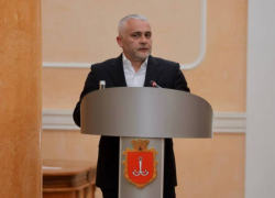 Губернатор Одесской области не ходил на заседания Горсовета боясь расплакаться